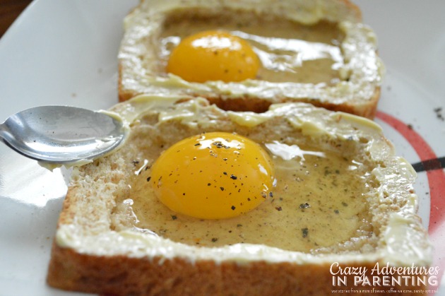 buttering-the-egg-toast